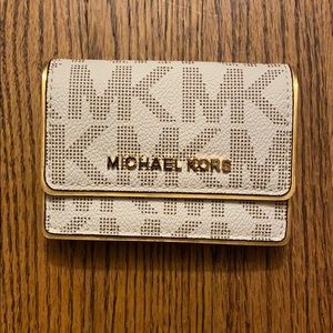 New never used Michael Kors card case